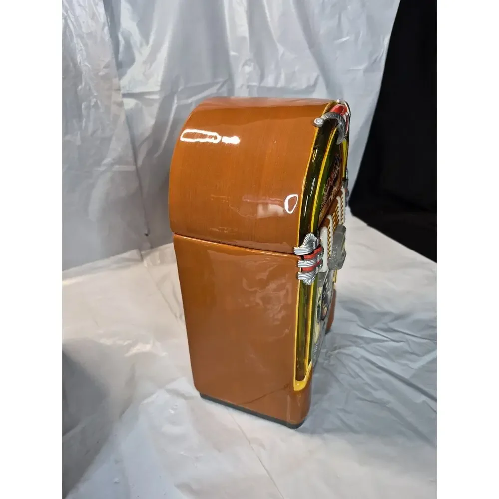 Rare Elvis Presley By Vandor Jukebox Cookie Jar Plays All Shook Up Never Used.